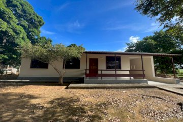 CASA GRANDE NA VILA DE MASCARENHAS COM 1.800m² 
